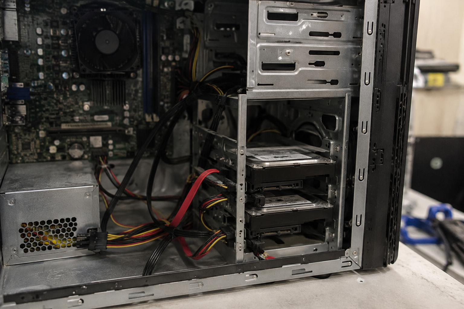 Mini SAS SFF-8087 to 4 SATA Breakout Cables product selection and application review